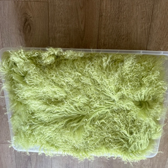 Mongolian Fur Rug - Picture 5 of 9